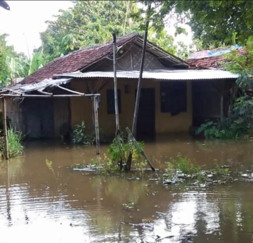 Banjir di Blok Gejleg Widasari Belum Surut, Warga Harapkan Penanganan Drainase yang Lebih Serius