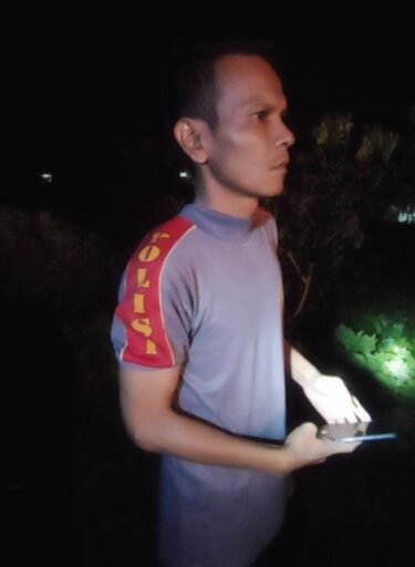 Polisi Baik Gandeng PWI Indramayu Support Ekskavator Minimalisir Banjir di Margalaksana