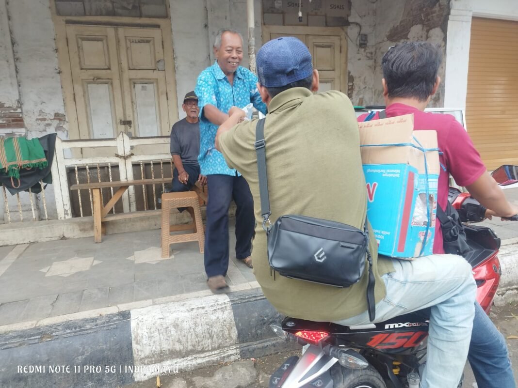 Forum Wartawan GEPLAK Tebar 100 Paket Takjil, Wujud Kepedulian di Bulan Ramadan