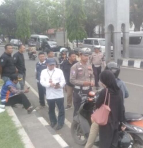 Operasi Gabungan Satlantas Polres Indramayu,Klanpot Brong dan Surat Tak Lengkap Ditilang