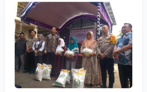 Pemkab Indramayu dan Bulog Salurkan Bantuan Pangan Alokasi Februari–Maret 2026