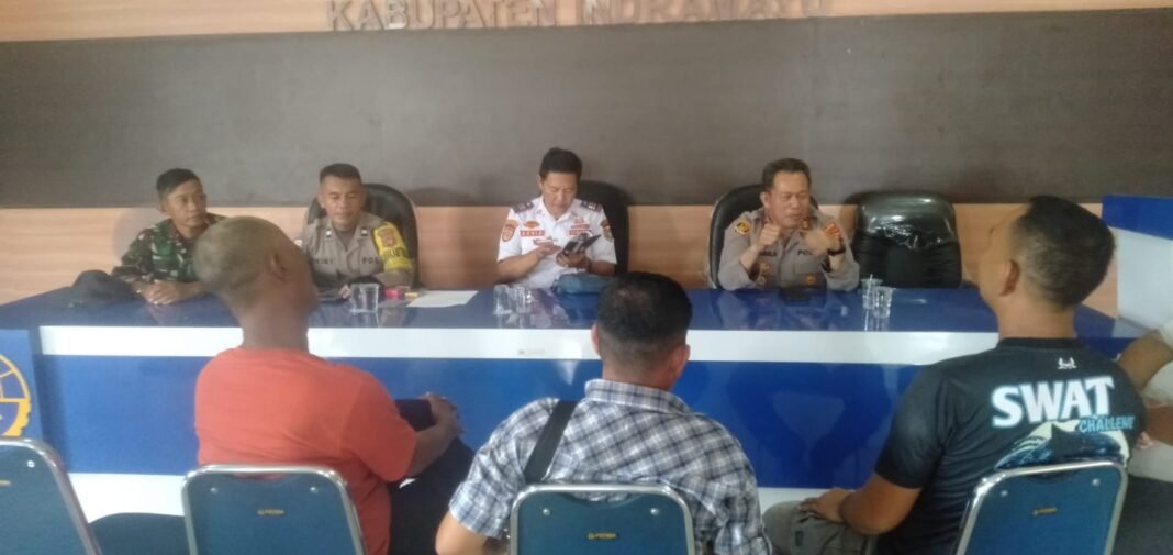 Dishub Indramayu Mediasi Konflik Sopir Elf dan Primajasa, Sepakati Pembagian Trayek