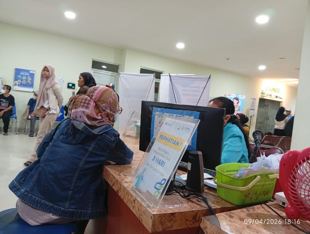 Pelayanan Memprihatinkan RS IHC Pelabuhan Jakarta: Resep Diterima Jam 12 Siang, Sampai Sore Masih Antri