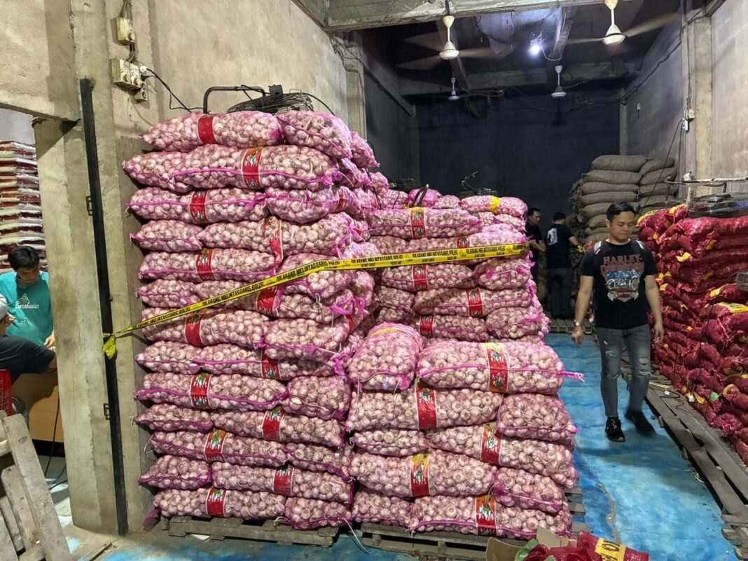 Bareskrim Polri Bongkar Penyelundupan 23 Ton Bawang dan Cabai di Pontianak