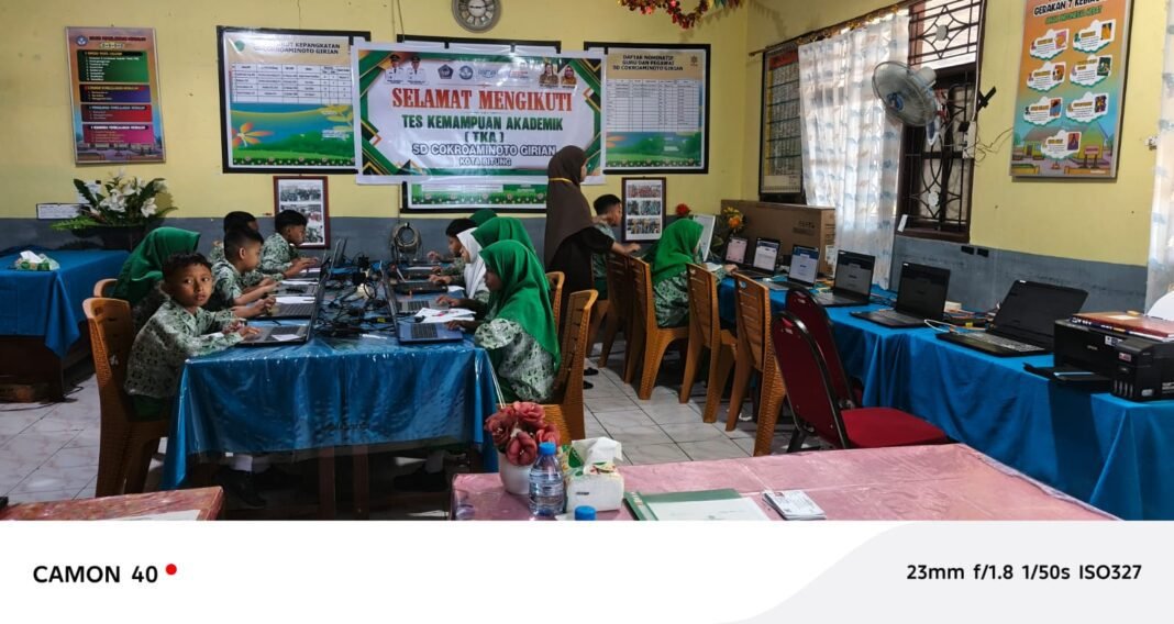 Modern dan Efektif, SD Cokroaminoto Girian Gelar TKA Semi Online