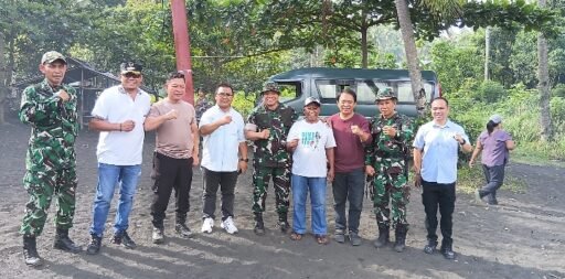 Sinergi TNI-Polri-Pemkot, Kapolsek Aertembaga Ikuti Gerakan Indonesia Asri