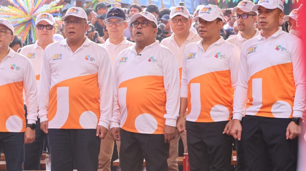 Kapolda Metro Jaya Hadiri Deklarasi Jaga Jakarta Bersih dan Gerakan Pilah Sampah Kapolda Metro Jaya Hadiri Deklarasi Jaga Jakarta Bersih dan Gerakan Pilah Sampah