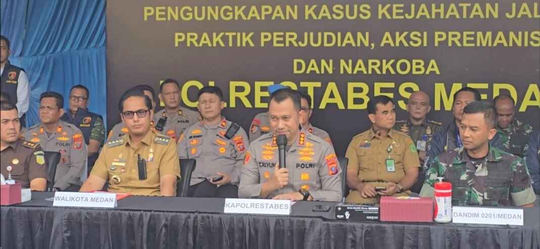Medan Aman Kata Kapolrestabes Calvijn, Warga : ‘ Yang Penting Kereta Jangan Hilang Pak ! ‘