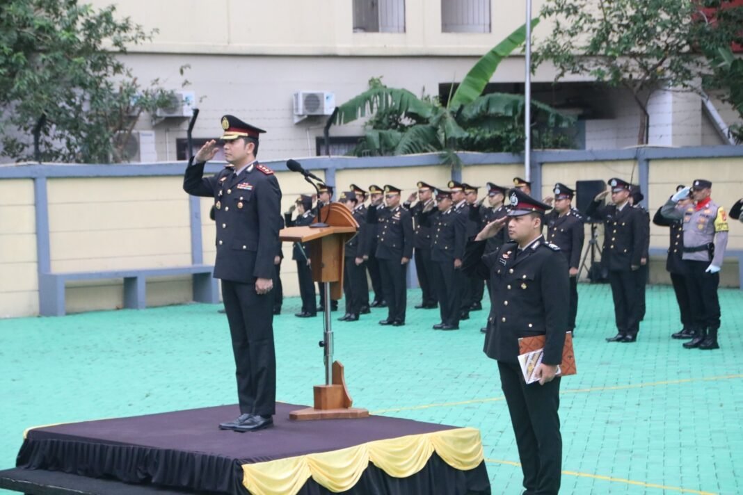 Polres Metro Jakarta Barat Gelar Upacara Hari Kebangkitan Nasional ke-118, Kobarkan Semangat Persatuan Bangsa