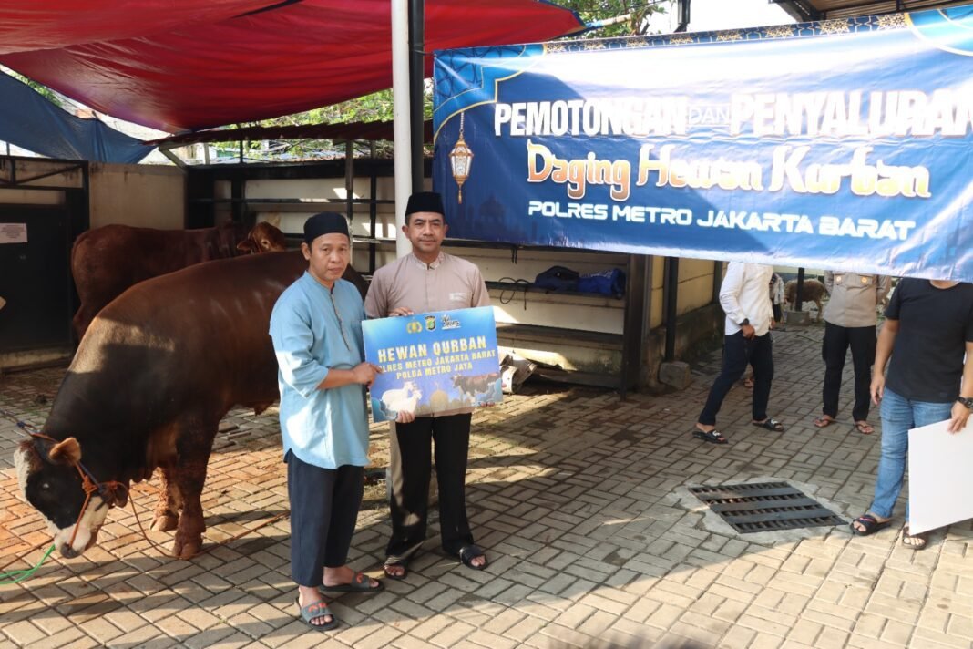 Polres Metro Jakbar Gelar Shalat Idul Adha 1447 H Bersama Warga, Tebarkan Semangat Berkurban dan Kebersamaan