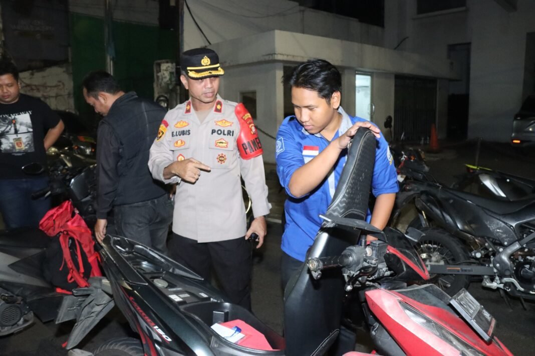 Cegah Curas, Curat dan Curanmor, Polisi Sisir Titik Rawan di Jakarta Barat Cegah Curas, Curat dan Curanmor, Polisi Sisir Titik Rawan di Jakarta Barat