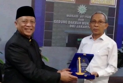 “Silaturahmi Menguatkan Persaudaraan, Kolaborasi Menghadirkan Kemaslahatan Umat” “Silaturahmi Menguatkan Persaudaraan, Kolaborasi Menghadirkan Kemaslahatan Umat”