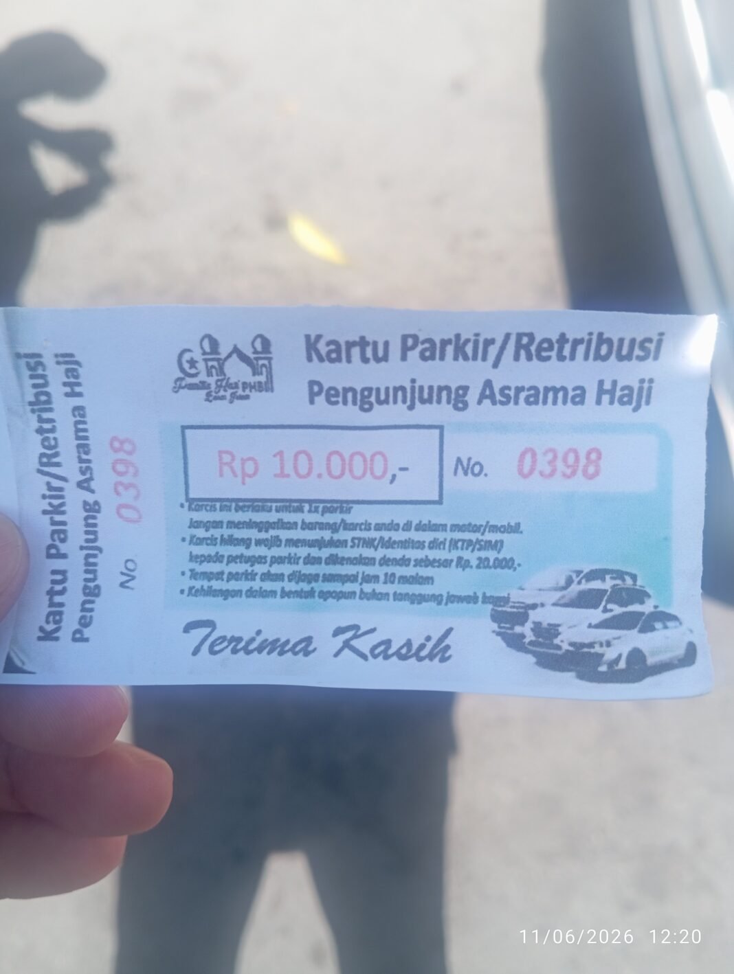 PARKIR LIAR DI DEPAN ASRAMA HAJI DISOROT, PUNGUTAN RP5 RIBU-RP10 RIBU DIDUGA TANPA DASAR HUKUM PARKIR LIAR DI DEPAN ASRAMA HAJI DISOROT, PUNGUTAN RP5 RIBU-RP10 RIBU DIDUGA TANPA DASAR HUKUM