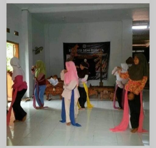 Selama 17 Tahun Sanggar Asem Gede Tetap Konsisten, Membina Generasi Muda Selama 17 Tahun Sanggar Asem Gede Tetap Konsisten, Membina Generasi Muda