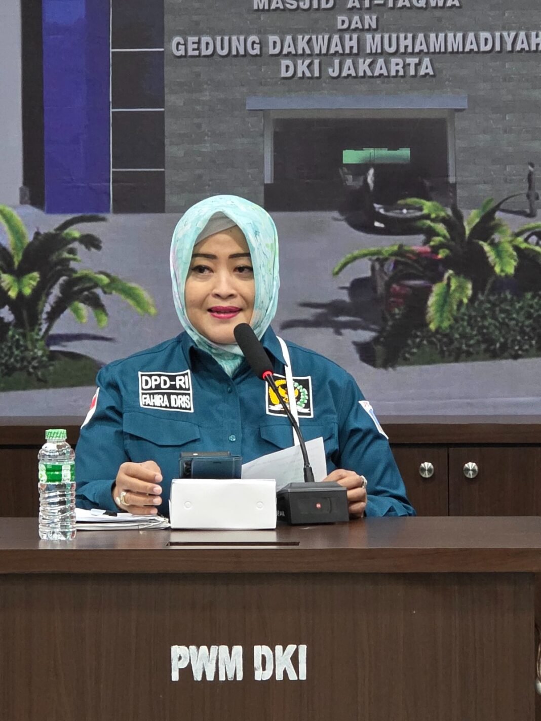 Fahira Idris Sampaikan Tujuh Rekomendasi Agar Aturan Pembatasan Gawai di Sekolah Efektif Fahira Idris Sampaikan Tujuh Rekomendasi Agar Aturan Pembatasan Gawai di Sekolah Efektif