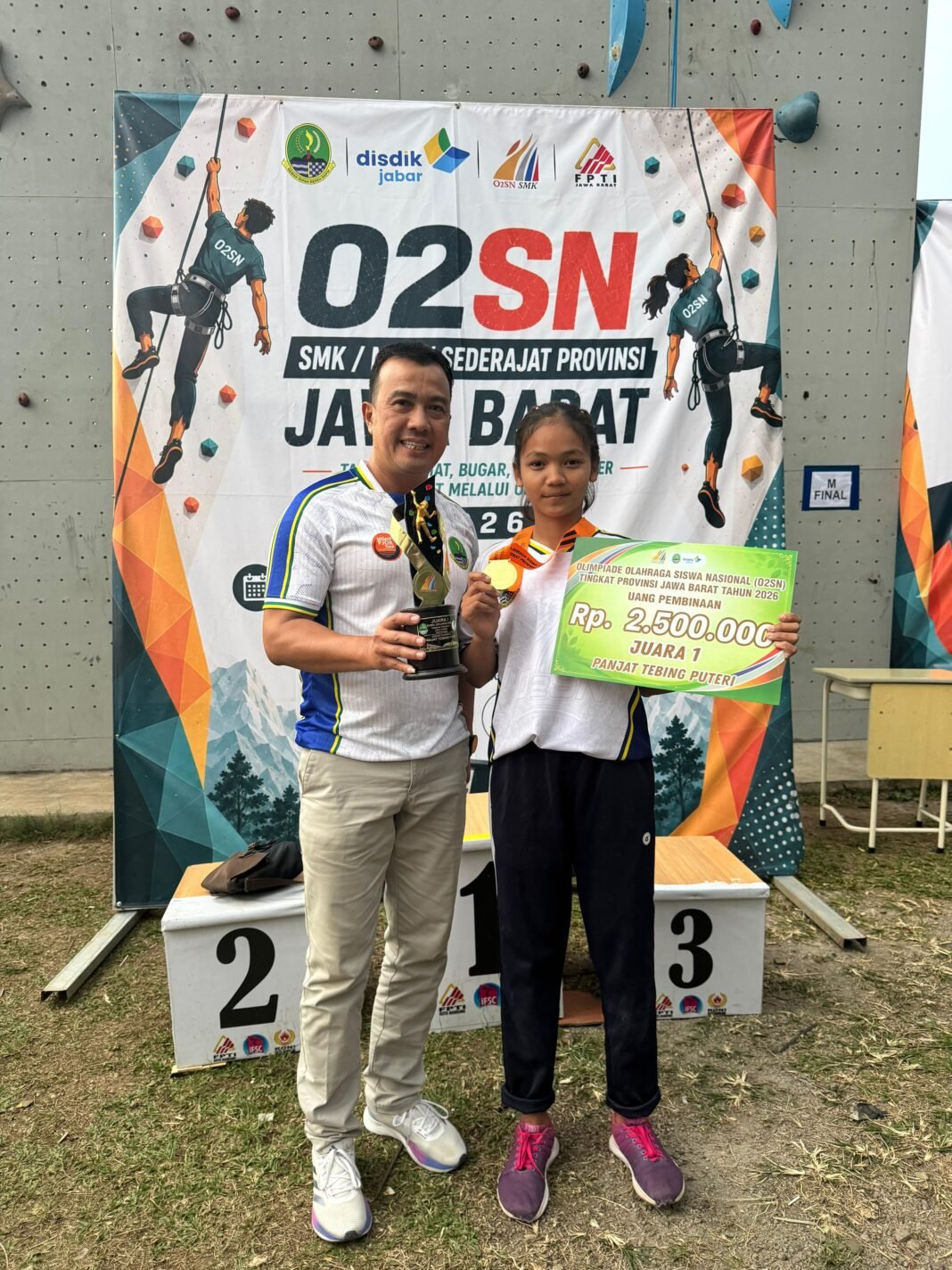 Prestasi Gemilang! Zahra Riyanti dari SMKN 1 Indramayu Raih Emas dalam Lomba O2SN Jabar 2026 Prestasi Gemilang! Zahra Riyanti dari SMKN 1 Indramayu Raih Emas dalam Lomba O2SN Jabar 2026
