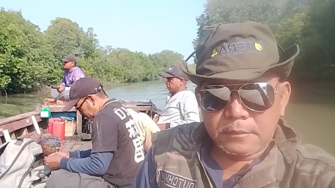 Pokmaswas Mitra Bojongsari Gelar Giat Pengawasan Perairan untuk Jaga Kelestarian Ekosistem Air Pokmaswas Mitra Bojongsari Gelar Giat Pengawasan Perairan untuk Jaga Kelestarian Ekosistem Air