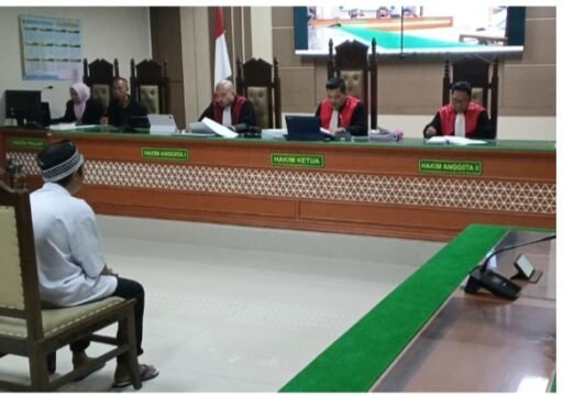 Priyo B.S Divonis Penjara Seumur Hidup Kasus Pembunuhan Sekeluarga Di paoman Priyo B.S Divonis Penjara Seumur Hidup Kasus Pembunuhan Sekeluarga Di paoman