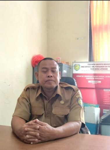 Kepala Pasar Jatibarang Jelaskan Terkait Tumpukan Sampah di Desa Kebulen Kepala Pasar Jatibarang Jelaskan Terkait Tumpukan Sampah di Desa Kebulen