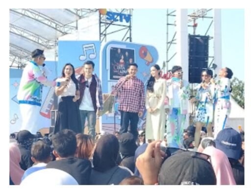 Karnaval SCTV Guncang Indramayu, Ribuan Warga Tumpah Ruah di Sport Center. Karnaval SCTV Guncang Indramayu, Ribuan Warga Tumpah Ruah di Sport Center.