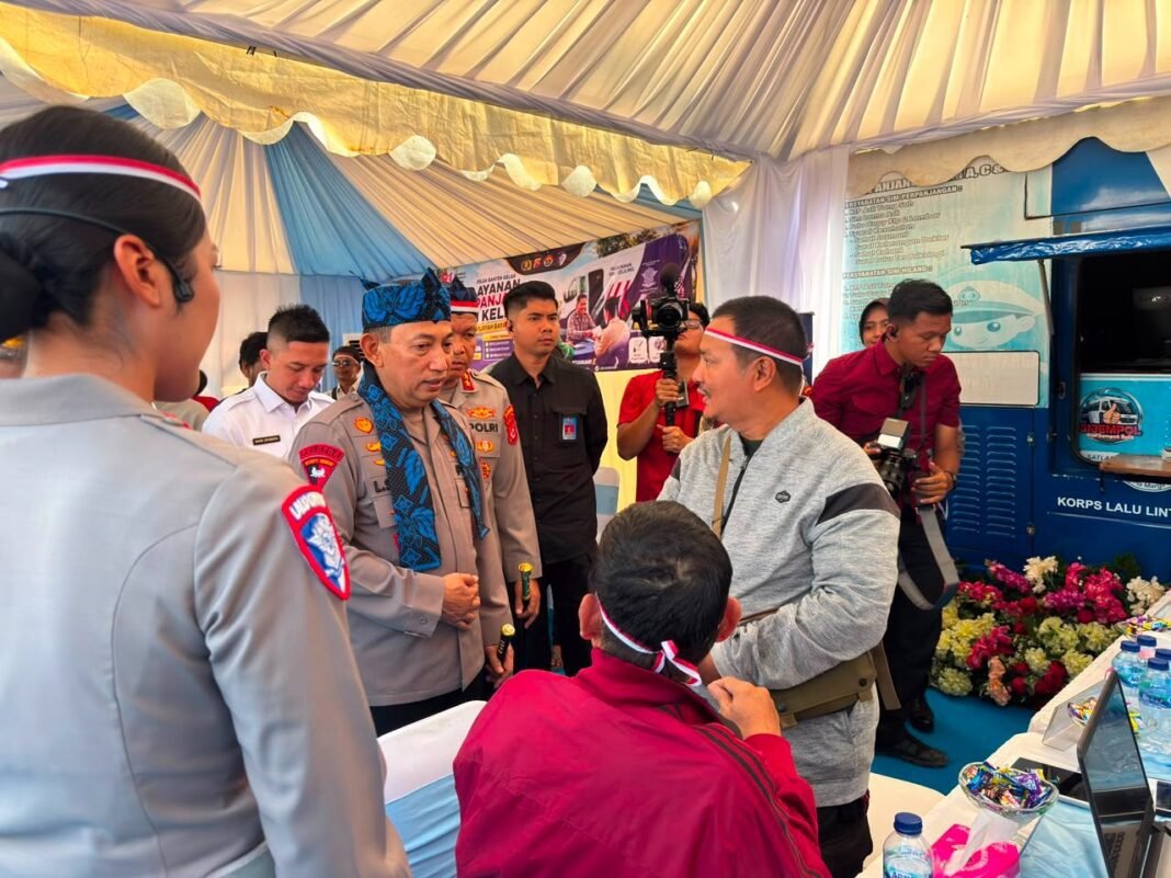 Kapolri: Jembatan Merah Putih Presisi Wujud Sinergi TNI-Polri Dukung Pembangunan dan Konektivitas Masyarakat Kapolri: Jembatan Merah Putih Presisi Wujud Sinergi TNI-Polri Dukung Pembangunan dan Konektivitas Masyarakat