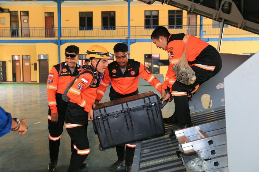Brimob Polda Metro Jaya Amankan Pemuda Bawa 530 Butir Obat Keras di Tanah Abang Brimob Polda Metro Jaya Amankan Pemuda Bawa 530 Butir Obat Keras di Tanah Abang