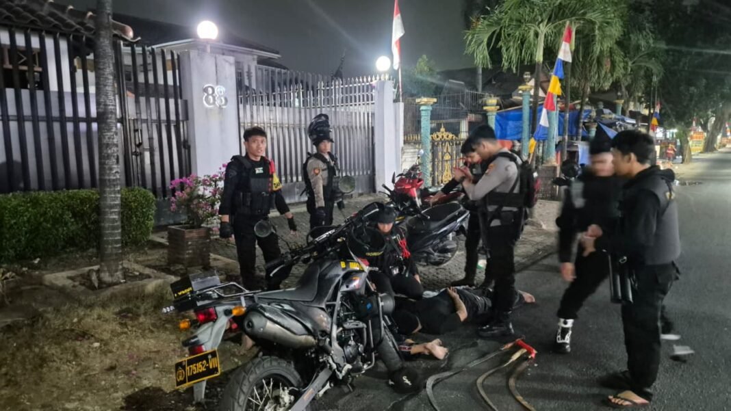 Brimob Polda Metro Jaya Gagalkan Dugaan Tawuran di Cipayung, Empat Pemuda Diamankan Brimob Polda Metro Jaya Gagalkan Dugaan Tawuran di Cipayung, Empat Pemuda Diamankan