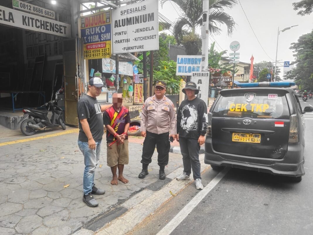 Polisi Amankan Pria dalam Video Viral Dugaan Penganiayaan di Lenteng Agung Polisi Amankan Pria dalam Video Viral Dugaan Penganiayaan di Lenteng Agung