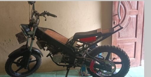 Yamaha Vixion Disulap Jadi Motor Angkut Gabah, Inovasi Mekanik Bantu Petani Yamaha Vixion Disulap Jadi Motor Angkut Gabah, Inovasi Mekanik Bantu Petani