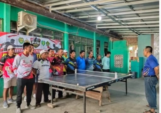 KUA Tukdana Gelar Pertandingan Persahabatan Tenis Meja, Pererat Silaturahmi dan Kekompakan KUA Tukdana Gelar Pertandingan Persahabatan Tenis Meja, Pererat Silaturahmi dan Kekompakan