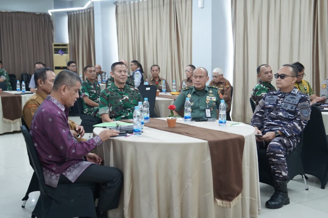 Kapoksahli Pangdam I/BB Hadiri Rakor Lintas Instansi Bahas Hak dan Kesejahteraan Veteran Kapoksahli Pangdam I/BB Hadiri Rakor Lintas Instansi Bahas Hak dan Kesejahteraan Veteran