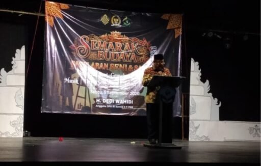 H.Dedi Wahidi Apresiasi Semarak Budaya Senter Festival, Dorong Generasi Muda Lestarikan Seni Tradisi H.Dedi Wahidi Apresiasi Semarak Budaya Senter Festival, Dorong Generasi Muda Lestarikan Seni Tradisi