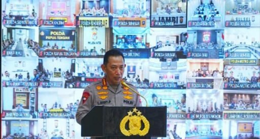 Kapolri Instruksikan Jajaran Siaga Hadapi Dampak Erupsi Gunung Anak Krakatau Kapolri Instruksikan Jajaran Siaga Hadapi Dampak Erupsi Gunung Anak Krakatau