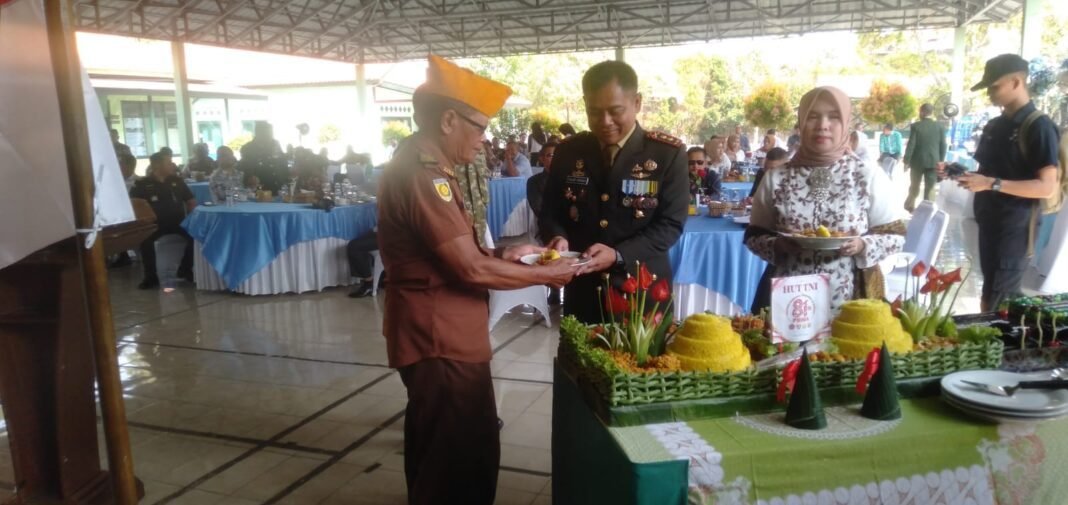 HUT TNI ke-81: Kodim 0616 Indramayu Tegaskan Sinergitas Kunci Lancarnya Proyek Strategis Nasional HUT TNI ke-81: Kodim 0616 Indramayu Tegaskan Sinergitas Kunci Lancarnya Proyek Strategis Nasional