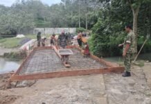 Kodim 0207/Simalungun Pembangunan Jembatan Gantung di Nagori Kahean Progres 67 Persen
