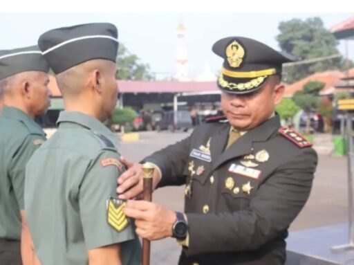 35 Prajurit Kodim 0616/Indramayu Naik Pangkat, Dandim: Bukan Sekadar Tanda Kehormatan 35 Prajurit Kodim 0616/Indramayu Naik Pangkat, Dandim: Bukan Sekadar Tanda Kehormatan